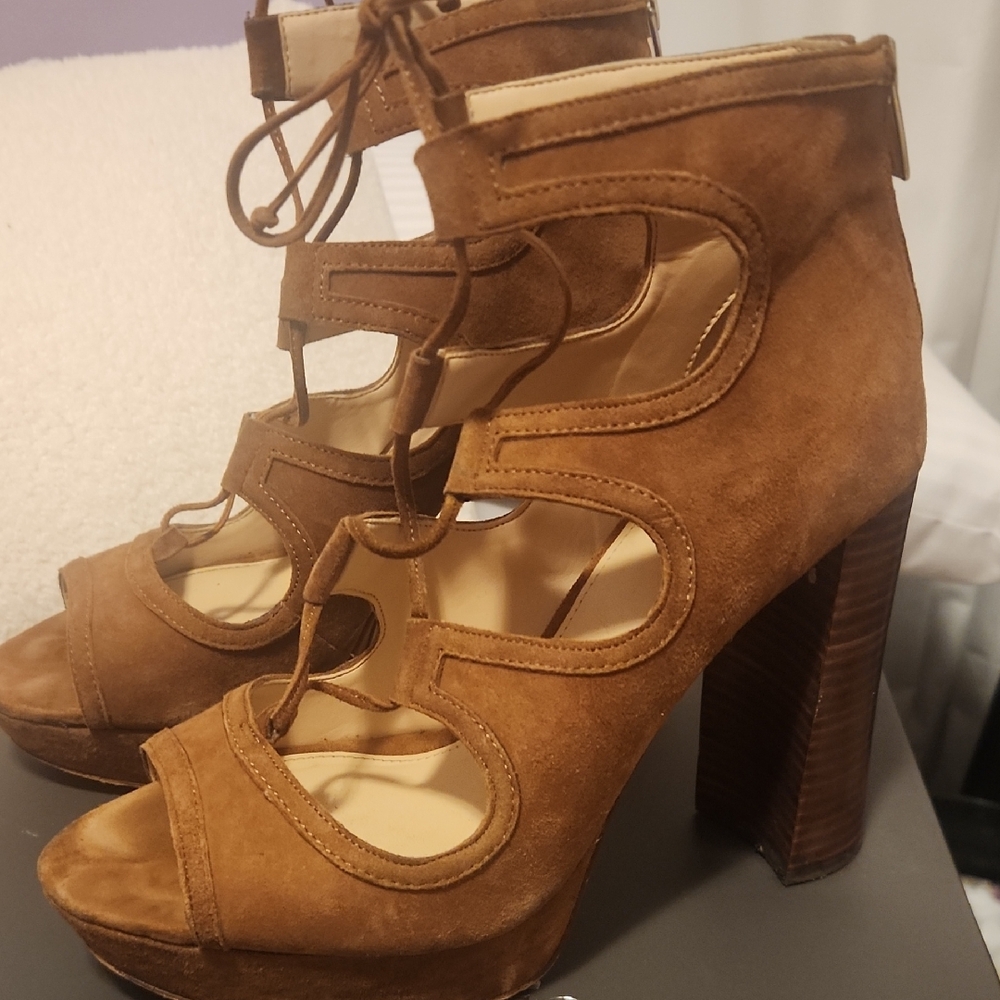 Chic Tan Suede Lace-Up Heels
